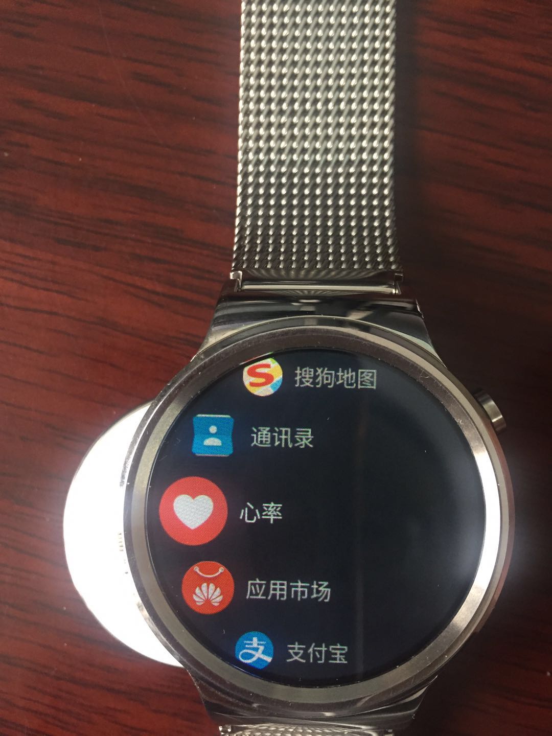 华为手机1代和手表苹果,手机没啥可玩的啊?降级没有的苹果感觉5c怎么越狱图片