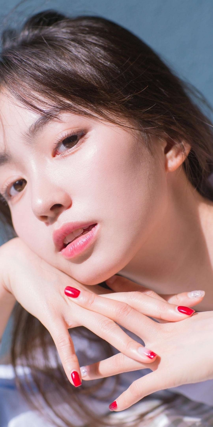 全面屏美女壁纸来一波