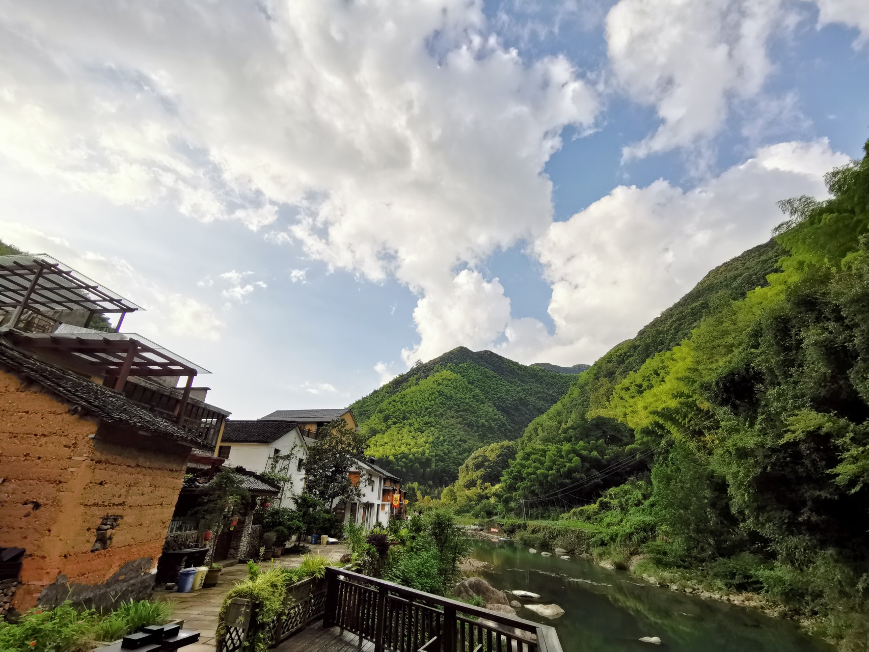 桐庐富春江石舍村