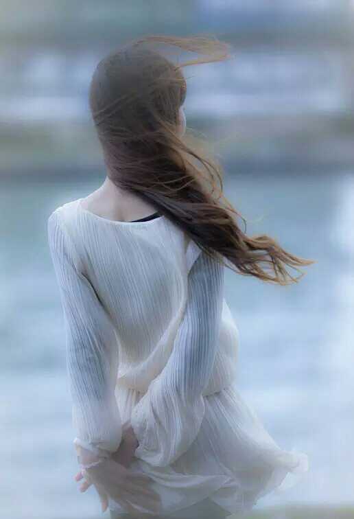 花粉@红杉原创@《这一抹儿发香》