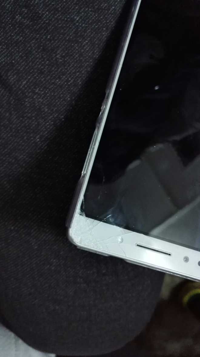 华为荣耀7屏幕摔破了,怎样修!要多少钱