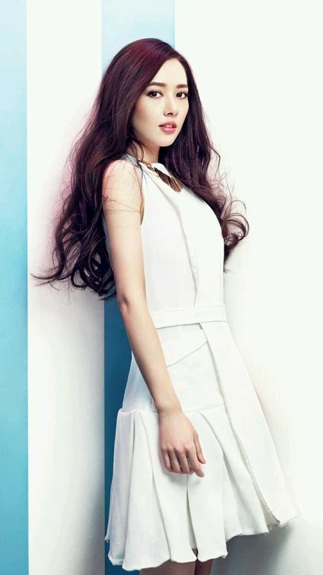 【美女壁纸分享】第九波200张(1440*2560)