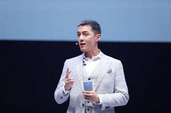 男神胡歌:以后只在华为手机上签名!这代言费花