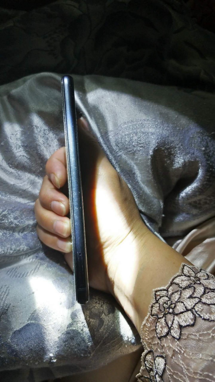 我荣耀六3年了.中框一点划痕都没有,越做越差了吗?