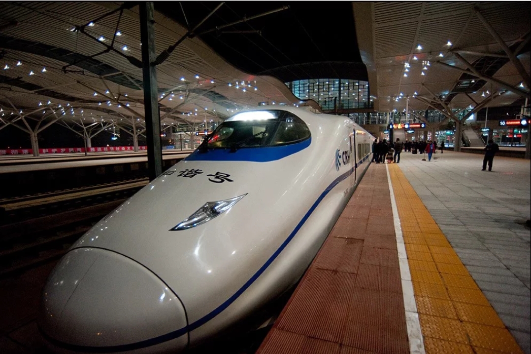 2017次列车到站了