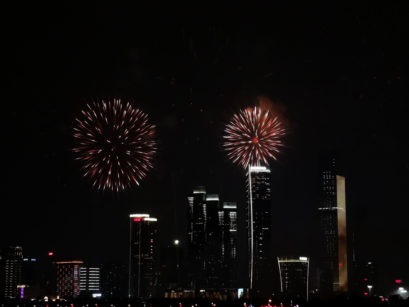 昨天用华为p20pro拍的橘子洲烟花