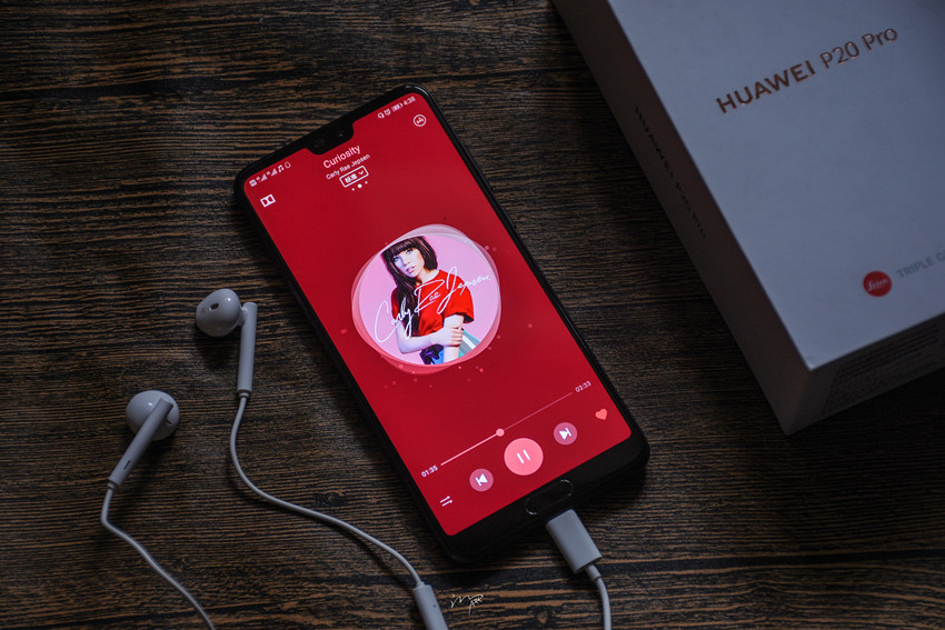 【华为P20 Pro】西装下的美学 有技术也有颜值