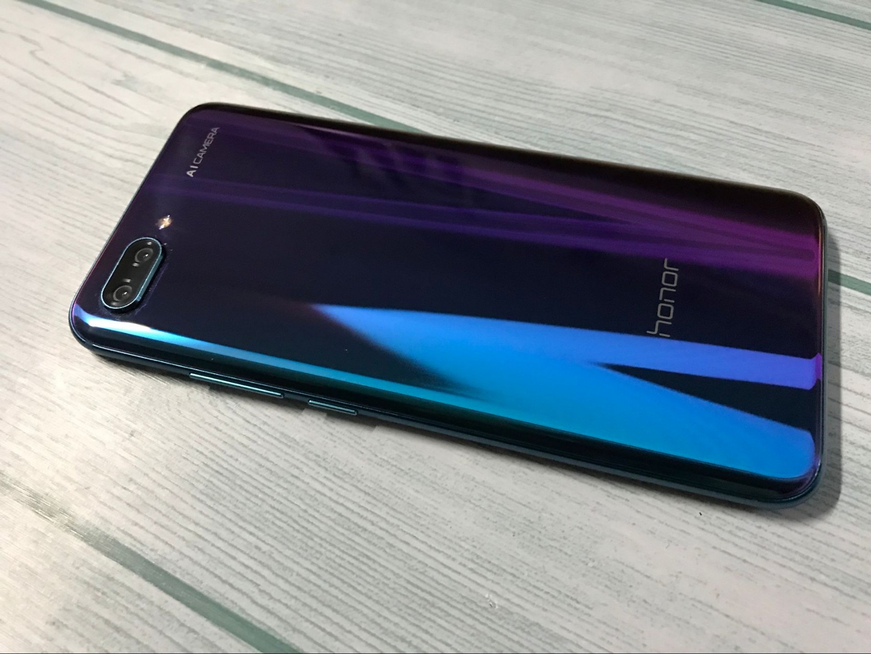 【美女镇贴】荣耀10"眼中"的美丽