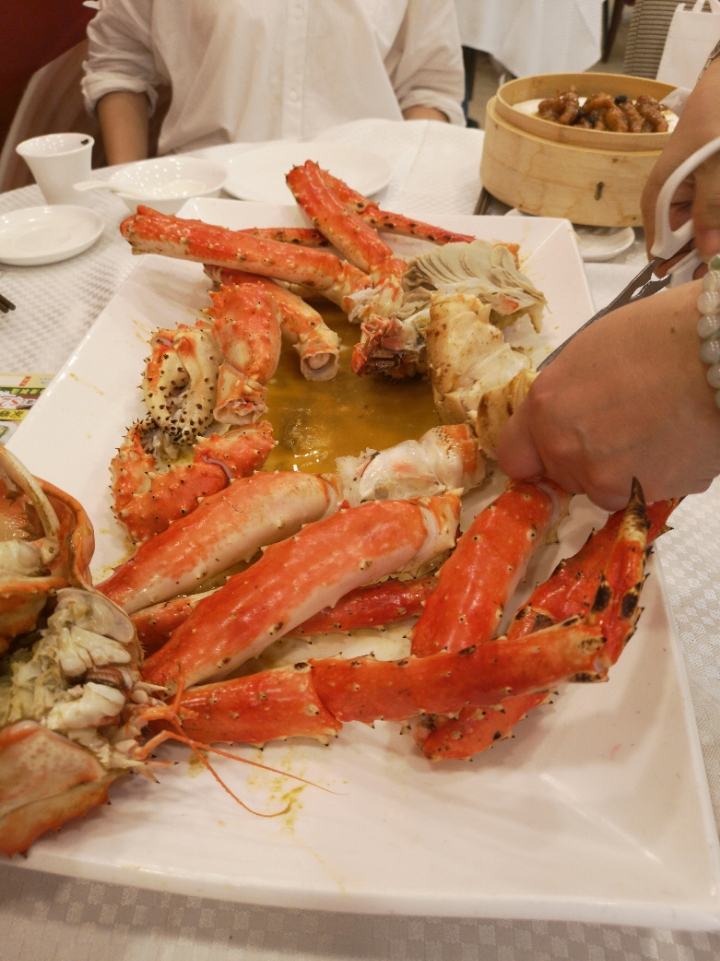 清蒸阿拉斯加长脚蟹