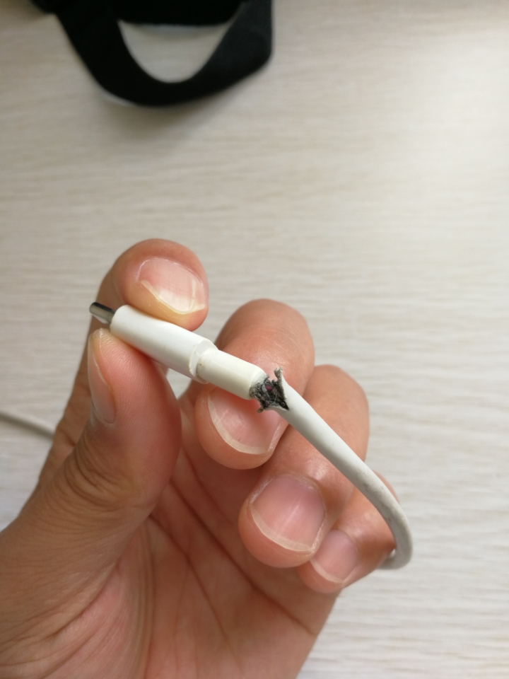 数据线破了