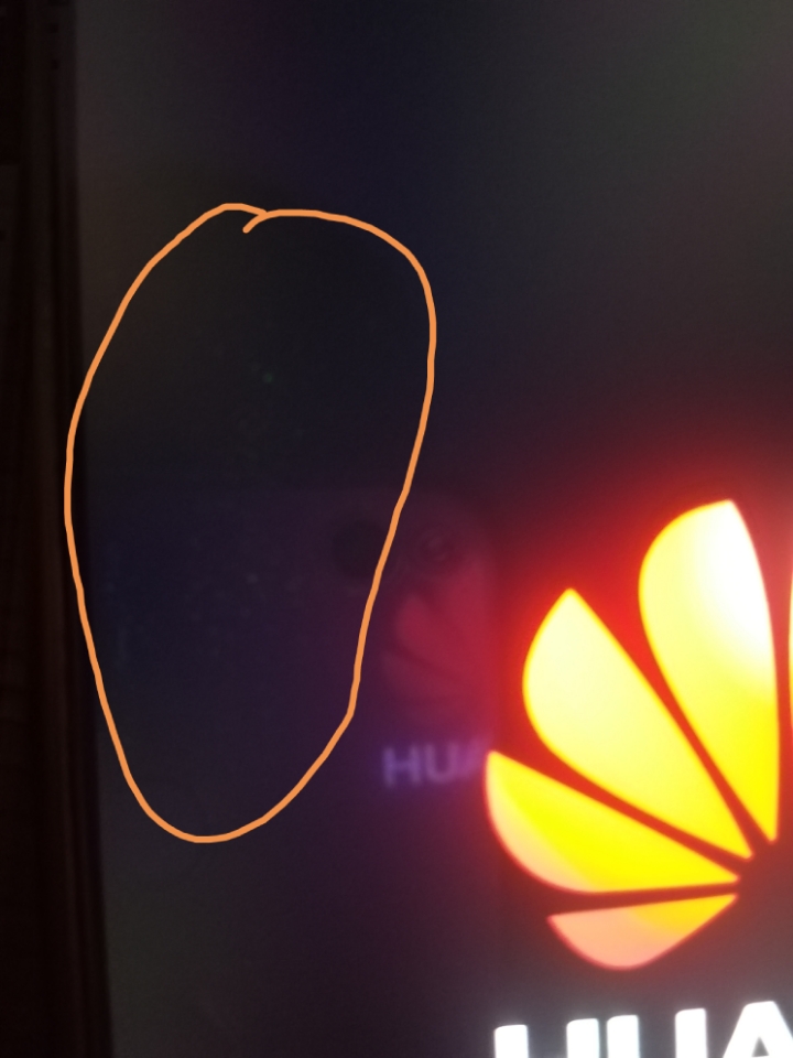 看图,mate9升级的时候看到屏幕有亮点,红色和绿色的