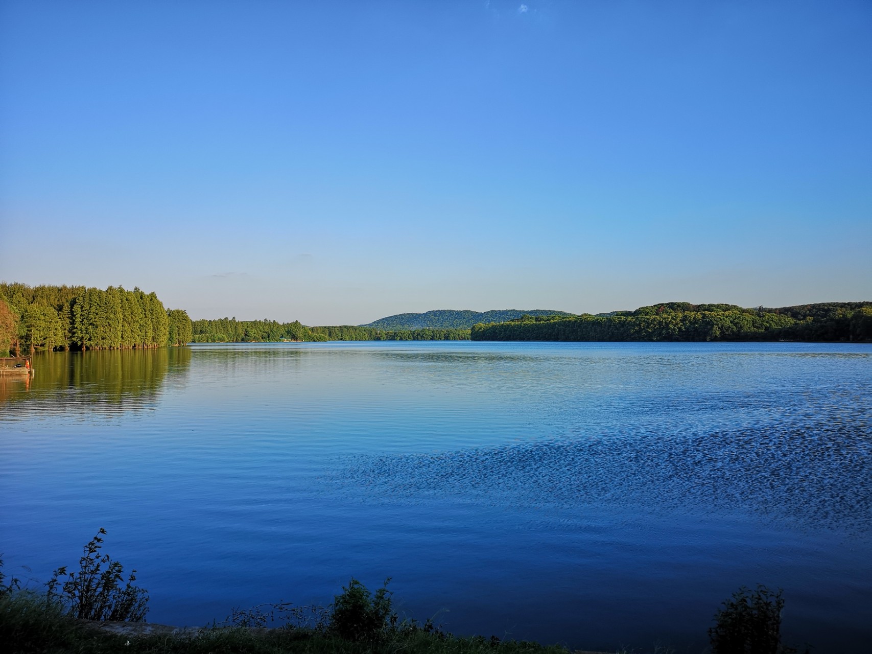 武汉华科喻家山加东湖美景