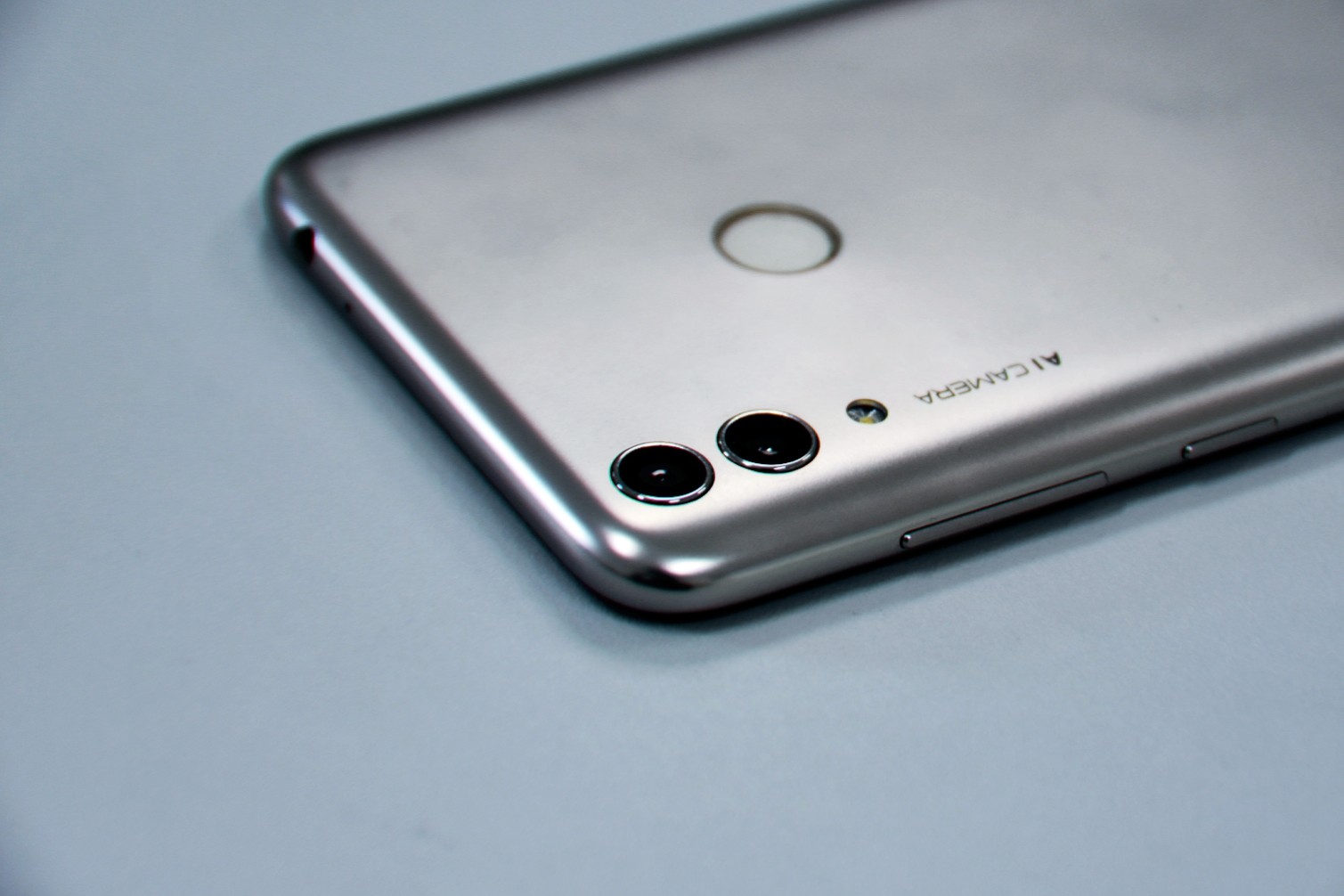 潮酷达人不二之选——荣耀8c图赏