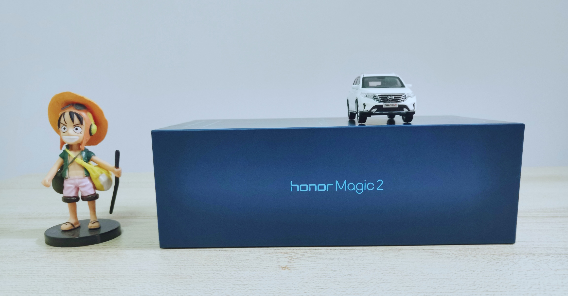 荣耀magic2 渐变红开箱图鉴+上手视频