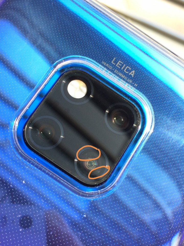 新买的mate20pro摄像头里面居然有灰 你们也是吗?