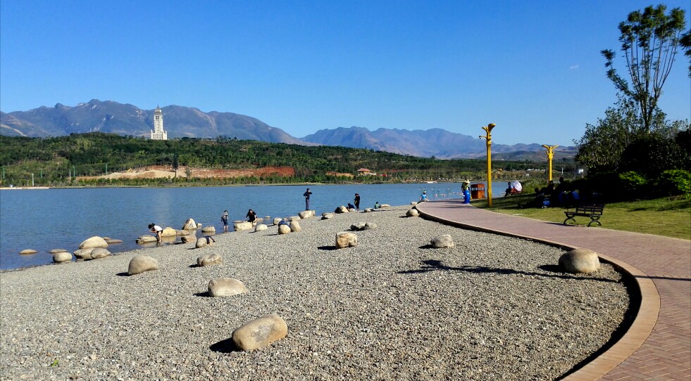【随拍自由行】 凤凰山与凤凰湖
