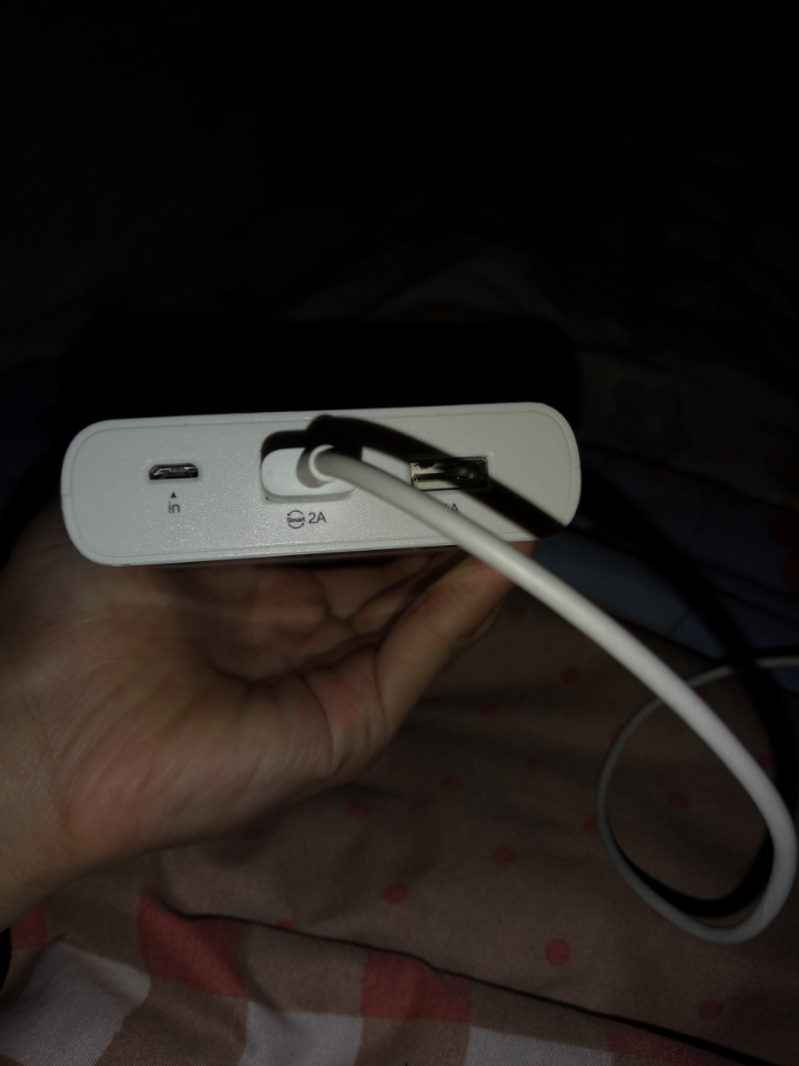 你们的华为nova3用原装数据线加5v2a的充电宝充电要多长时间?