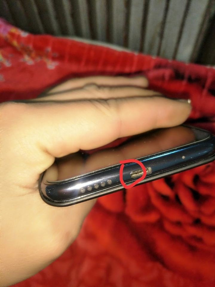 来来来充电口裂的打卡了