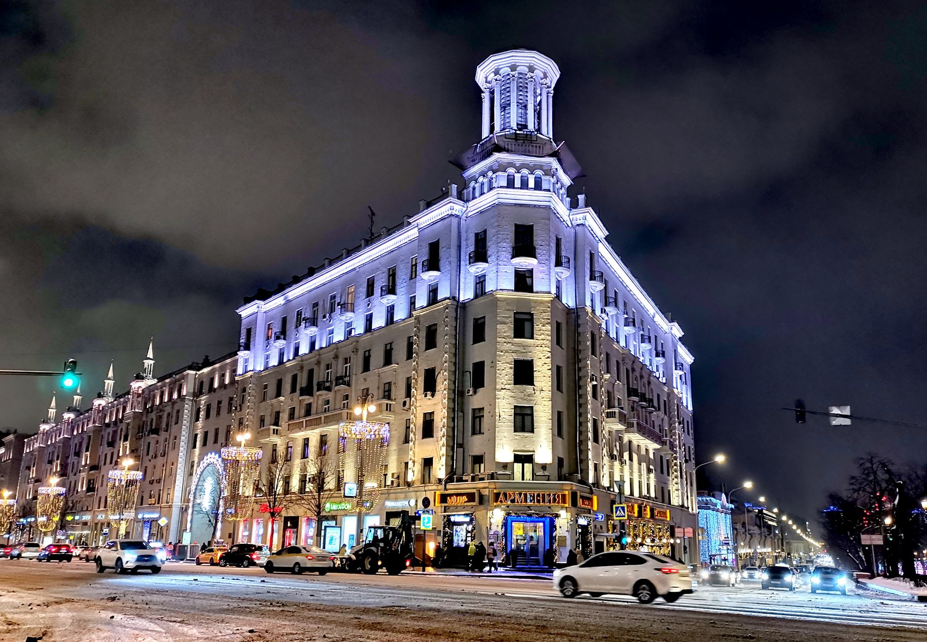 考较mate 20x夜景及电池续航~莫斯科特维尔大街