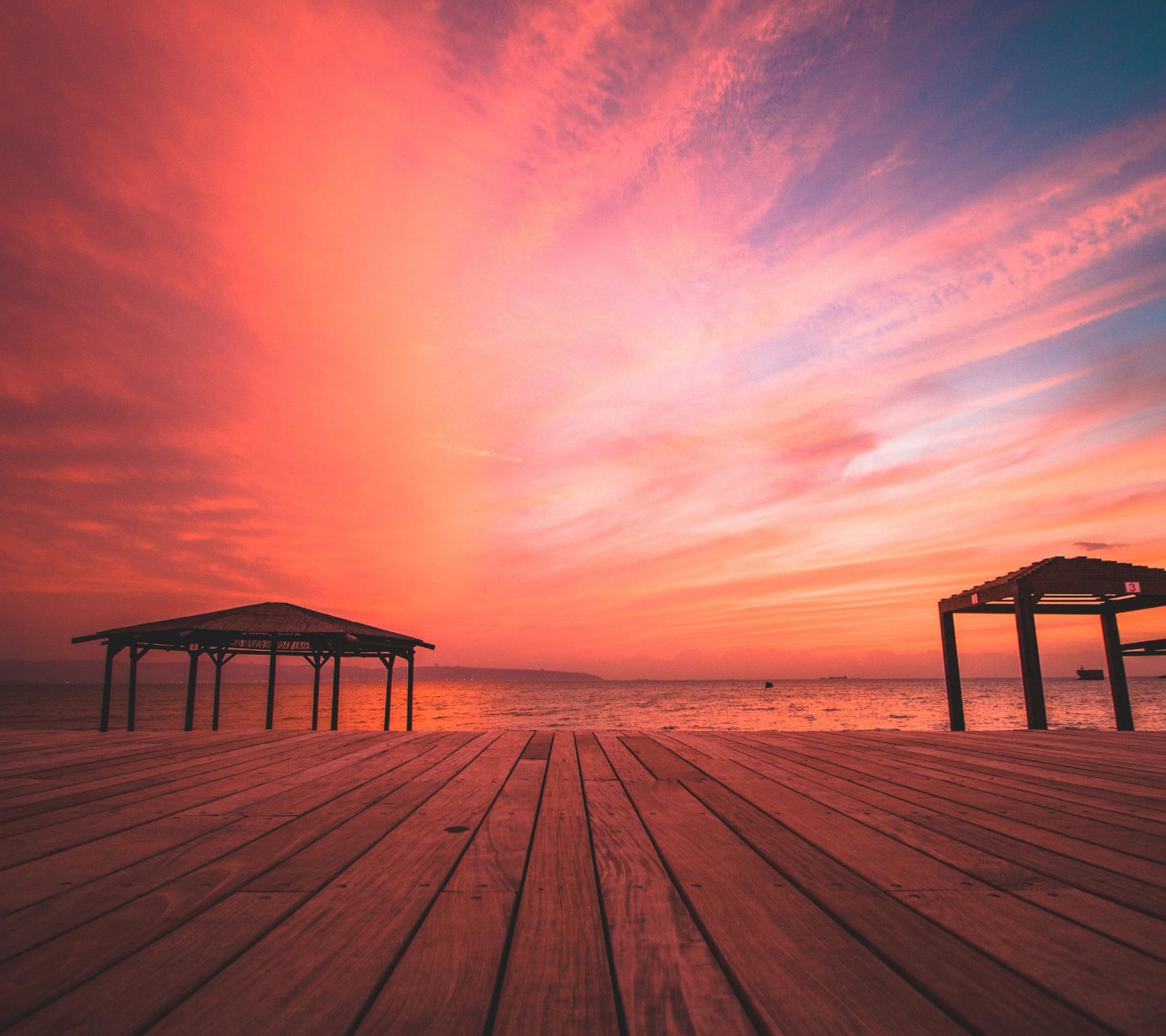 发几个壁纸 - 荣耀v20分享交流 花粉俱乐部