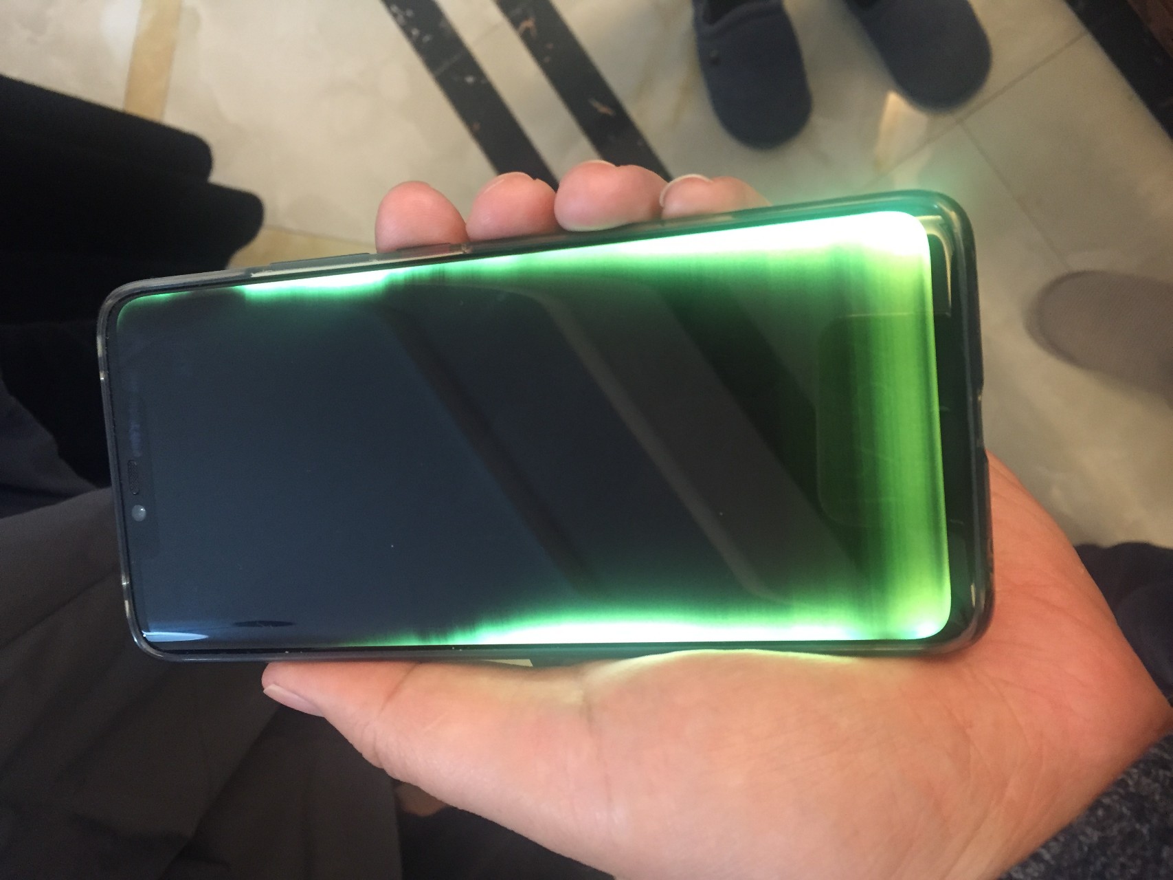 版块 69 华为手机 69 华为mate20系列 69 屏幕颜色变绿产品型号