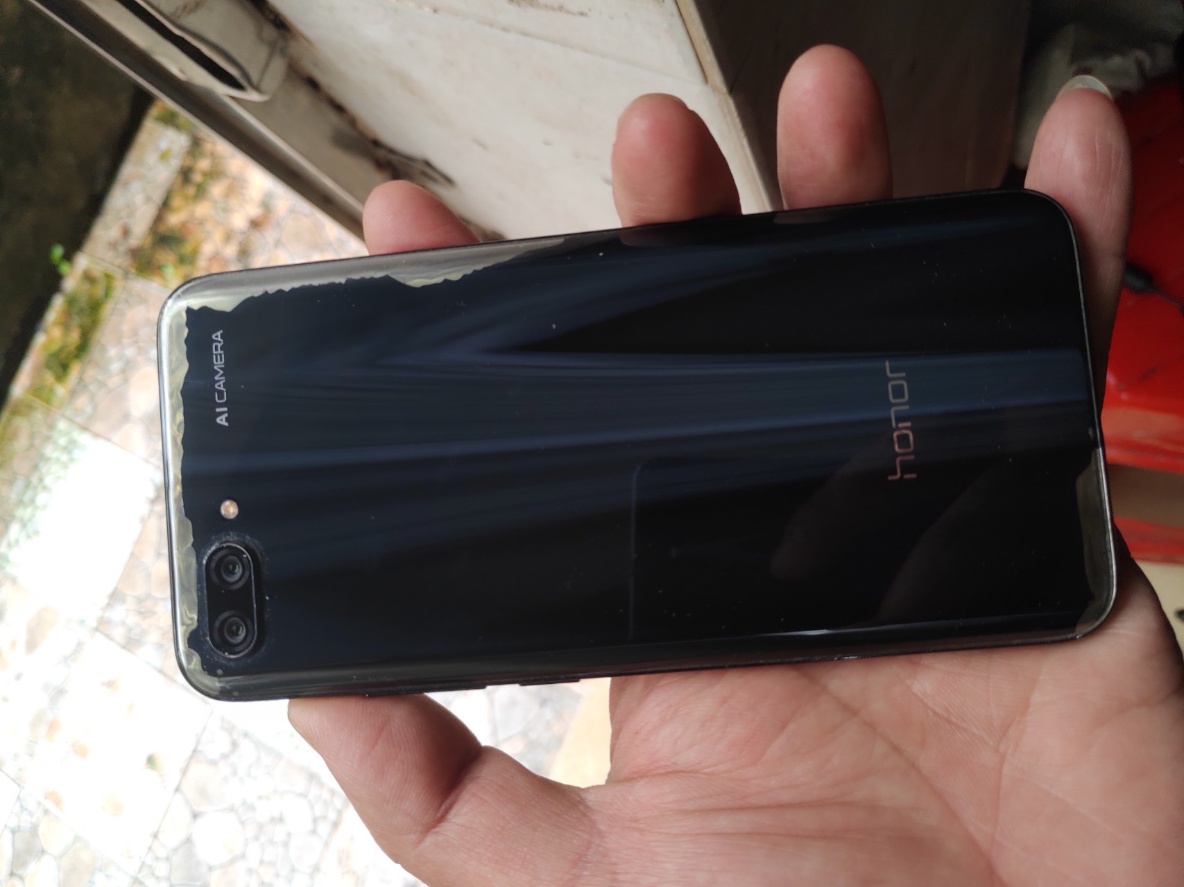 这手机掉漆严重