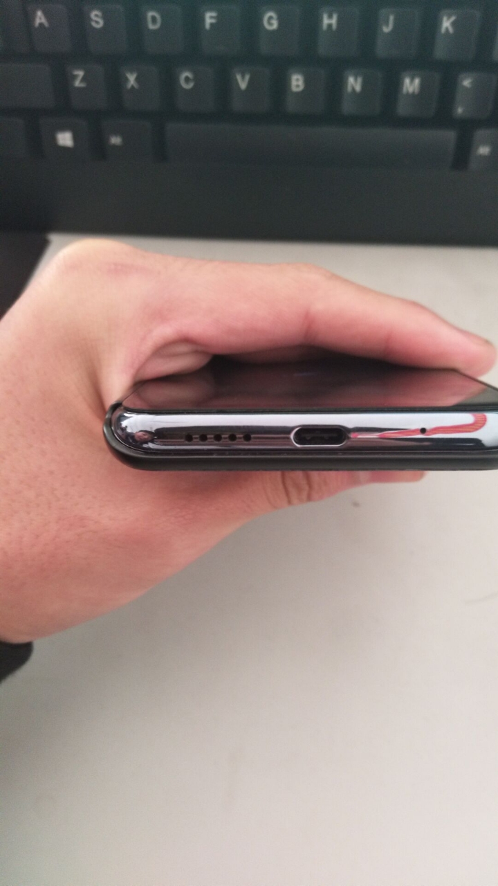 请问下这个充电口是什么版本的