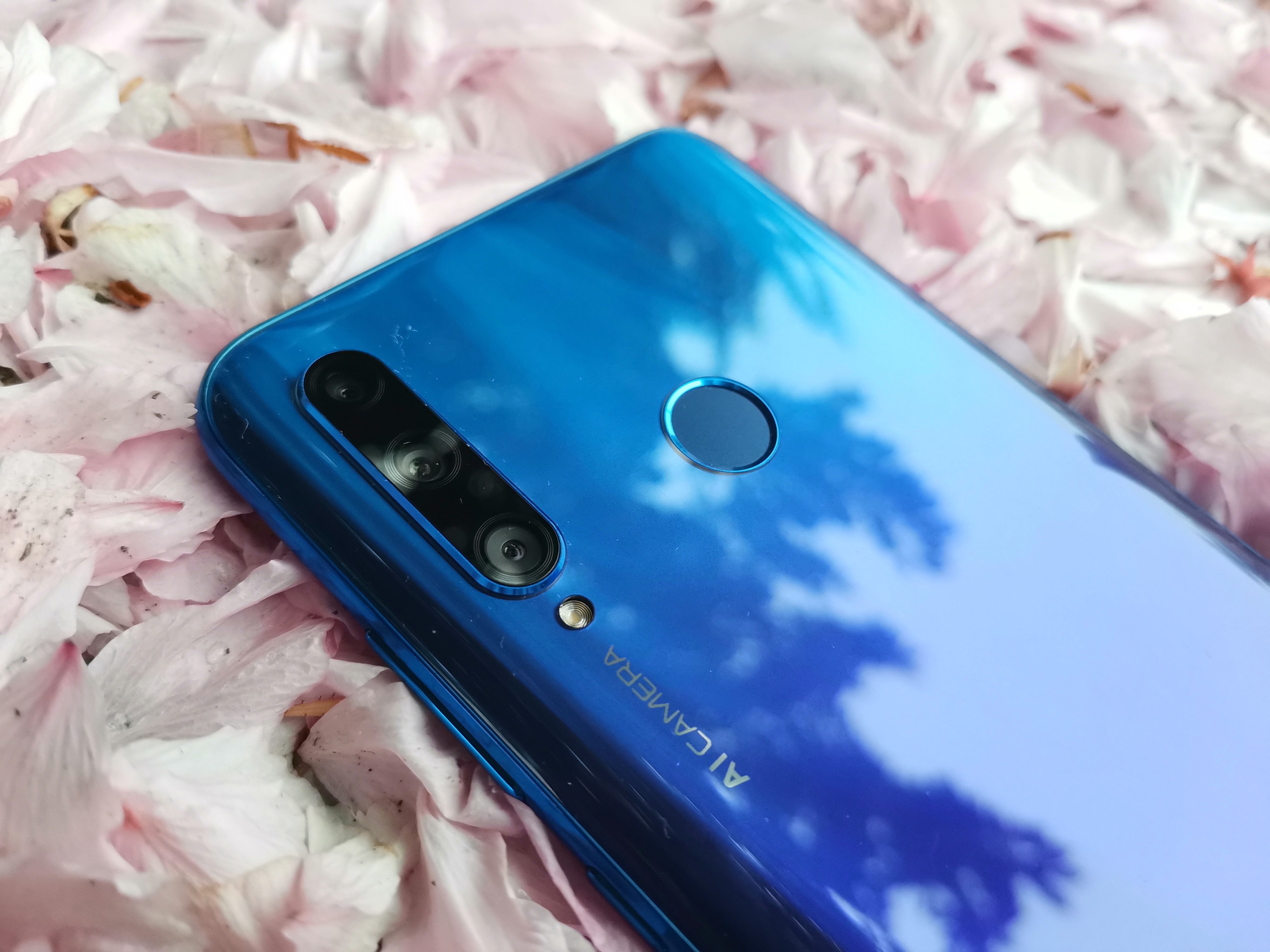 花落春犹在——荣耀20i渐变蓝开箱