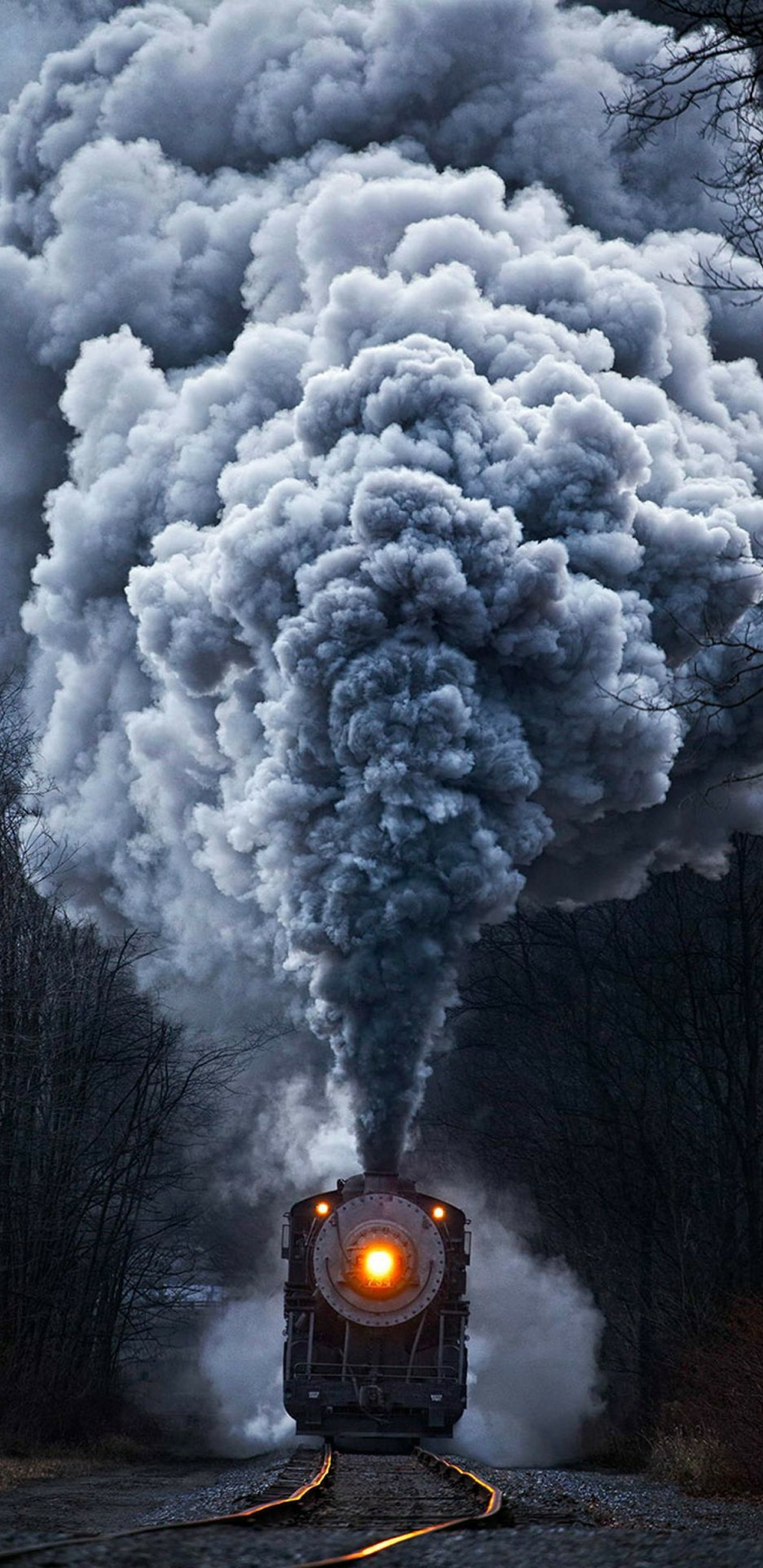 【壁纸分享】高分辨率七彩烟雾壁纸!