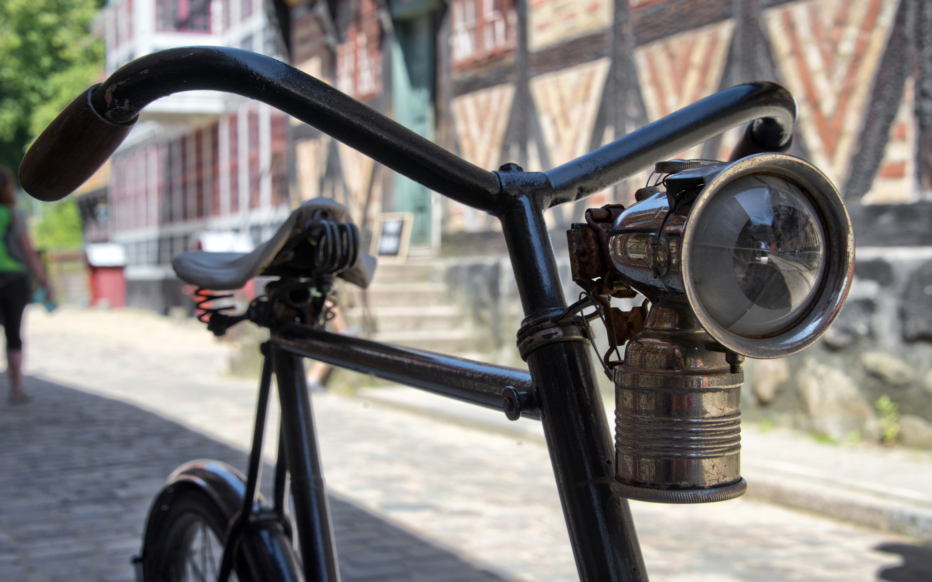 庆祝春天,微软windows 10主题壁纸《自行车》免费下载 - 荣耀平板5