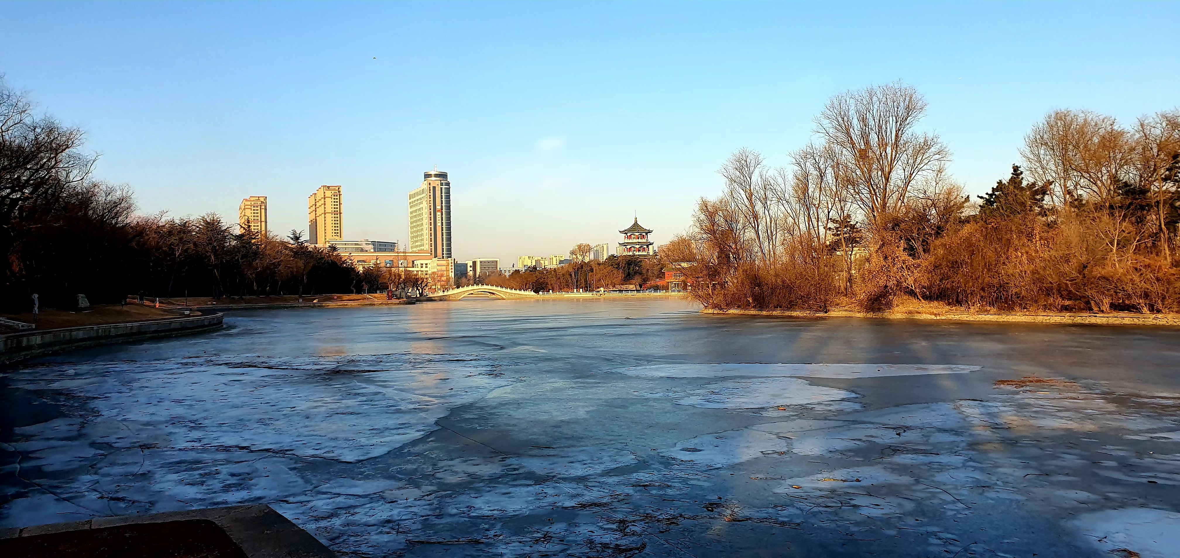 莱西市图片月湖公园图片