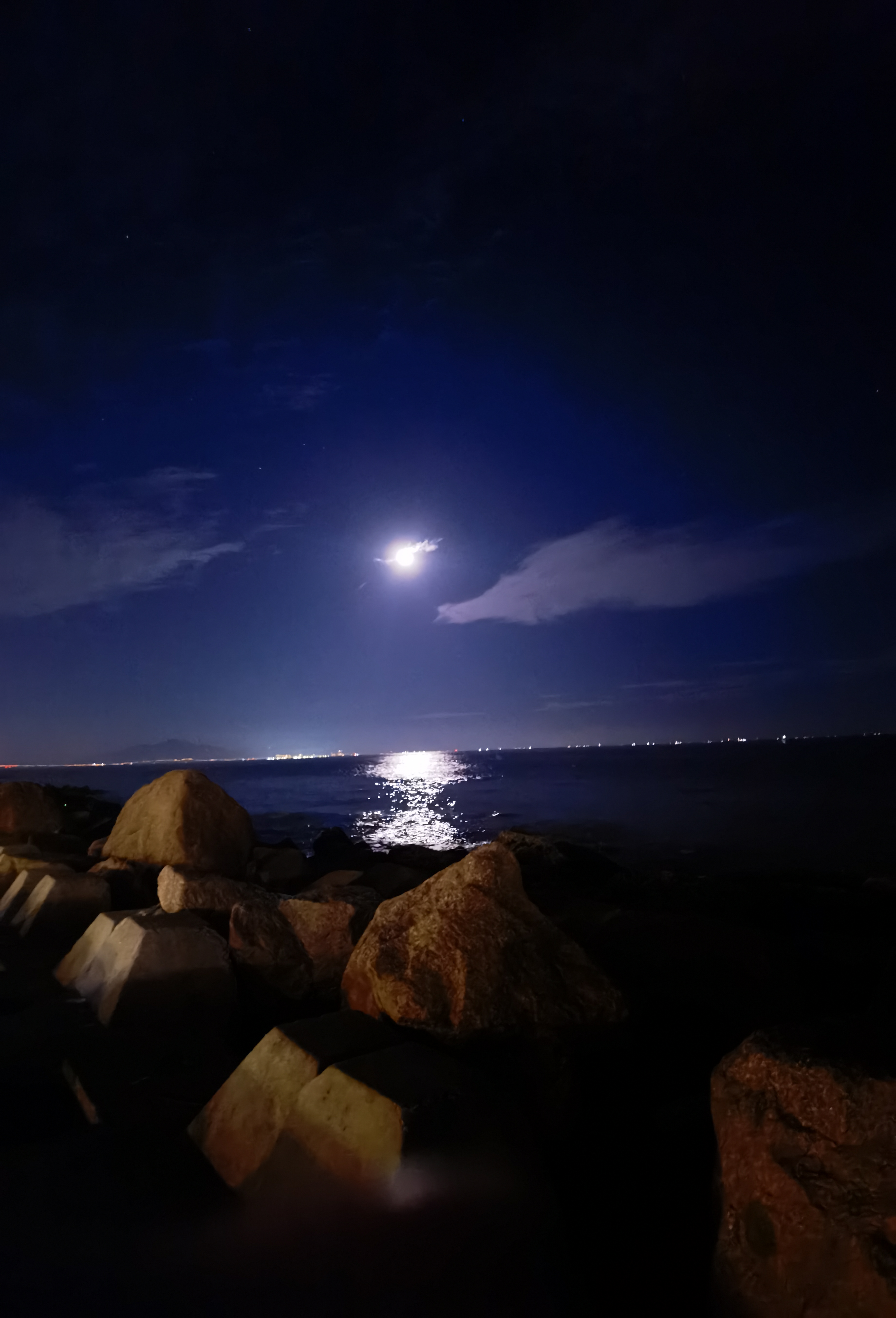 夜晚的图片海边图片